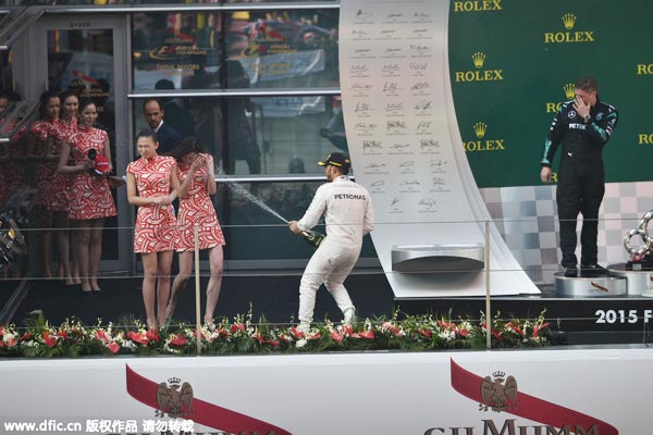 Hamilton wins Chinese Grand Prix as Rosberg fumes
