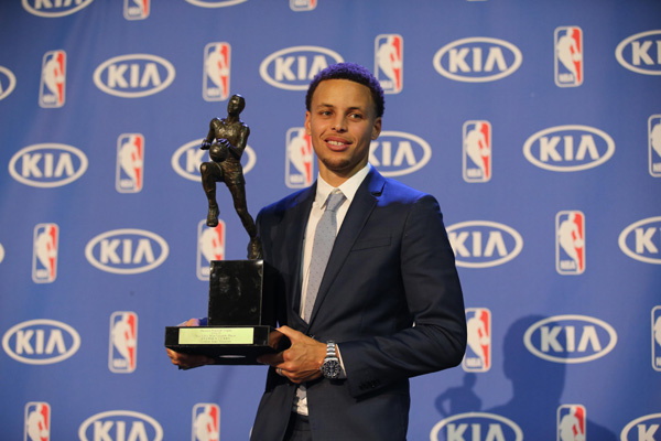 Warriors' Stephen Curry wins 2014-15 NBA Most Valuable Player