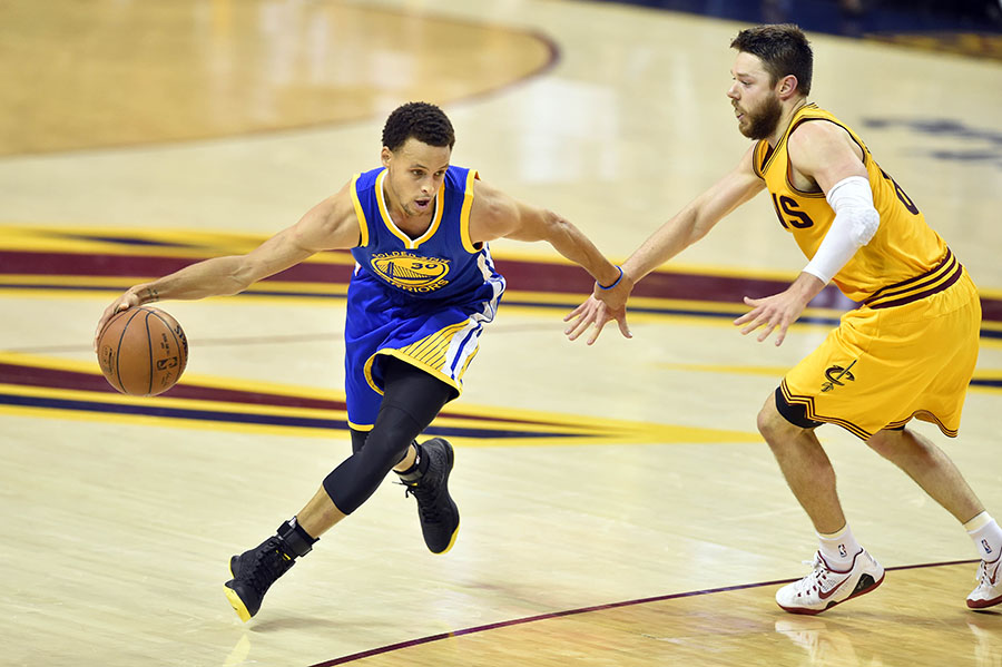 Warriors top Cavaliers to square up NBA Final