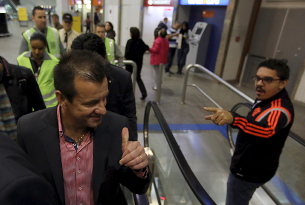 Defeated by Paraguay, Brazil's coach says 15 players were sick