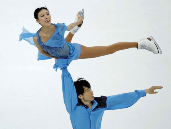 Chinese athletes back Beijing's bid to host Winter Olympics