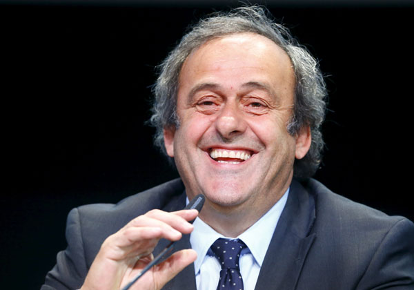 UEFA head Platini announces FIFA presidency bid