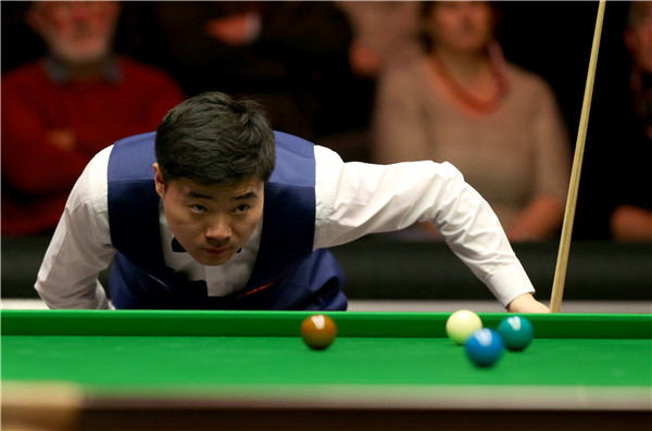 Ding Junhui beaten by Bingham at snooker Masters