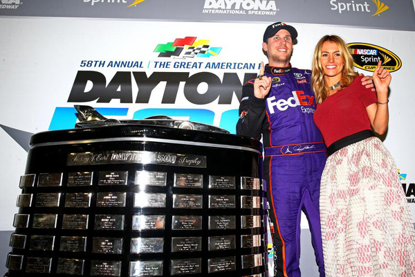 Denny Hamlin beats Martin Truex Jr. in closest Daytona 500 finish ever