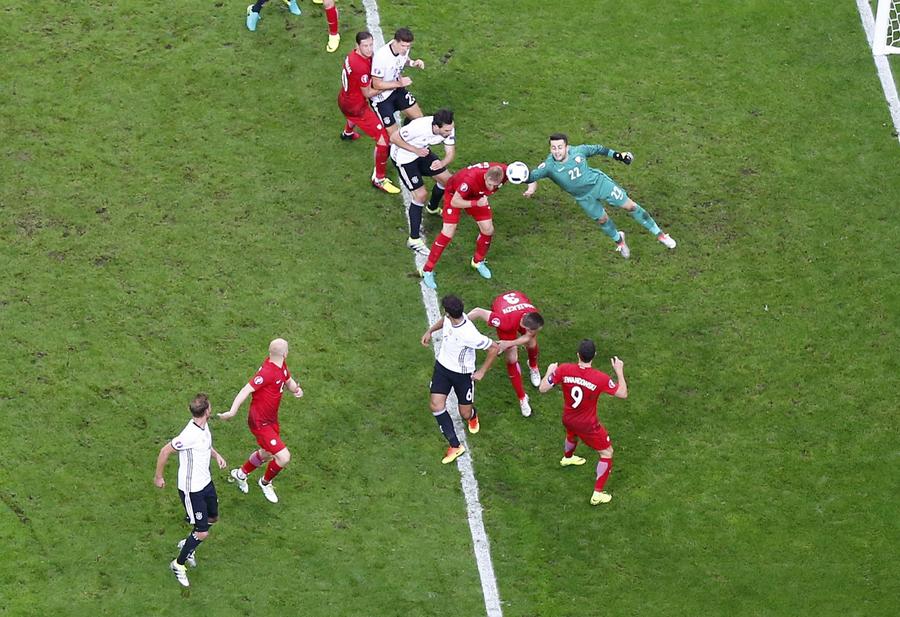 World champions Germany tie Poland 0-0 in EURO 2016 Group C match