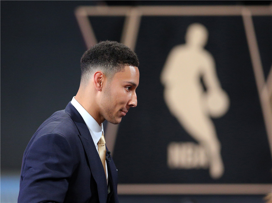 Aussie Ben Simmons picked by 76ers as No 1 in NBA Draft