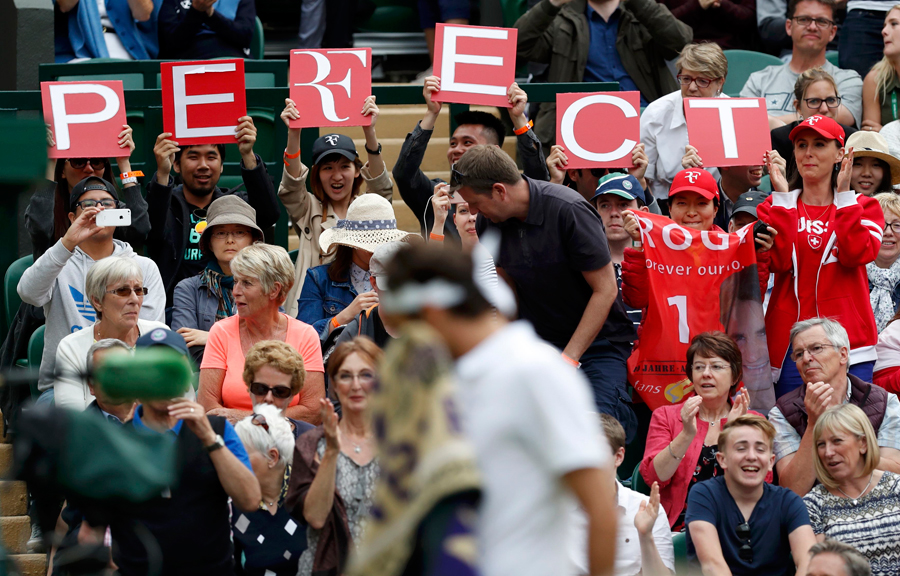 Federer beats Pella 3-0 in Wimbledon first round