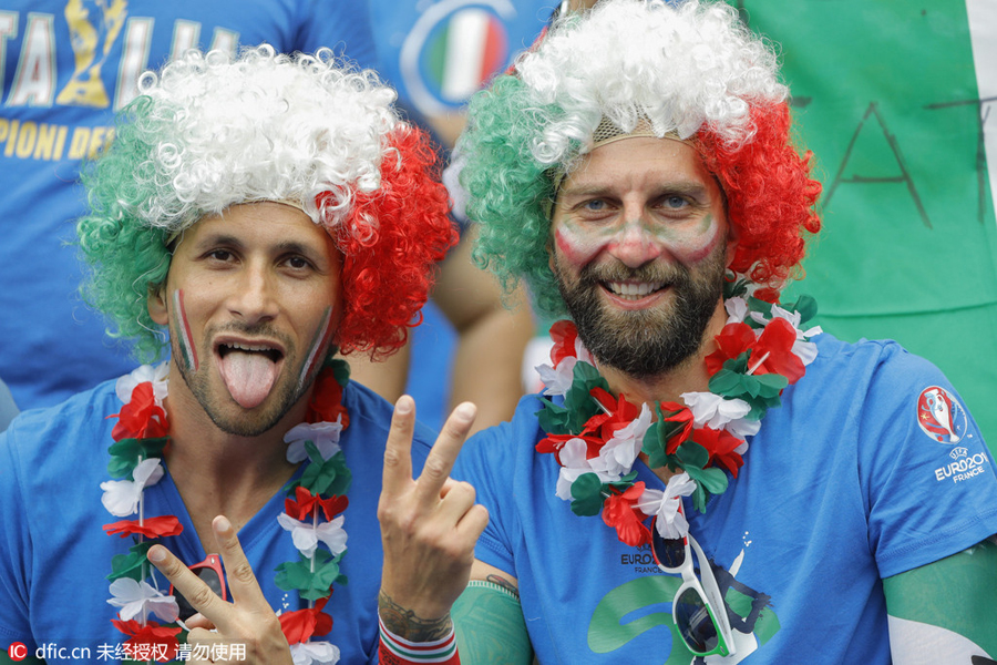 Italy take revenge to send Spain packing with 2-0 win