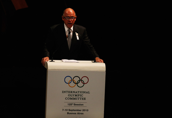 President of Argentine Olympic Committee criticizes lack of soccer players