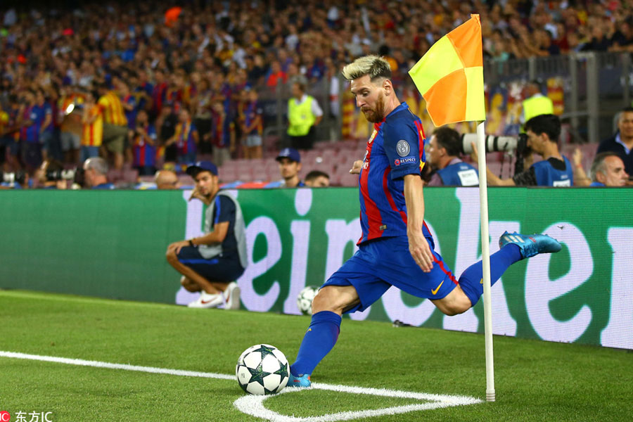 Messi hat-trick as Barca crush Celtic in Champions League debut