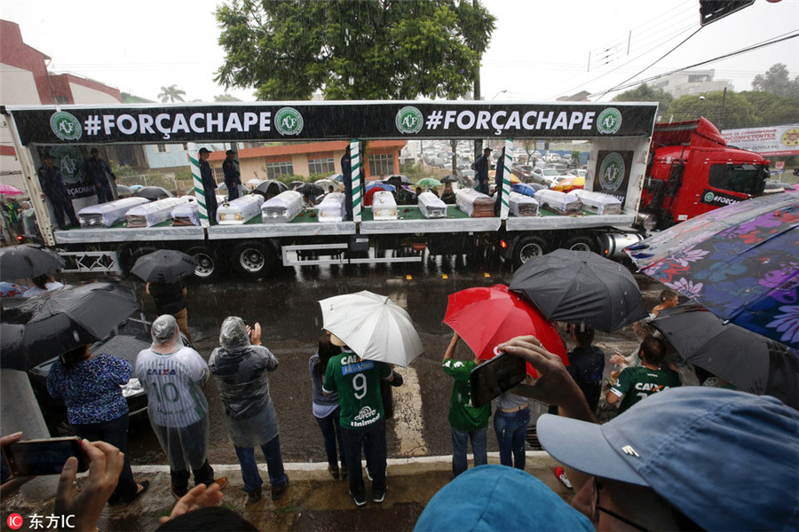 Brazil pays respects to Chapecoense in moving memorial