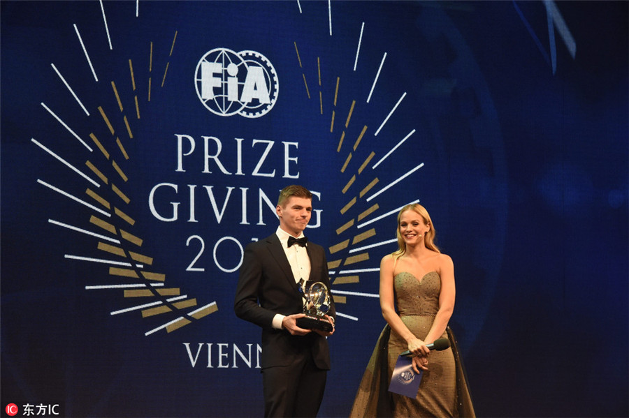 Nico Rosberg scoops award after announcing retirement