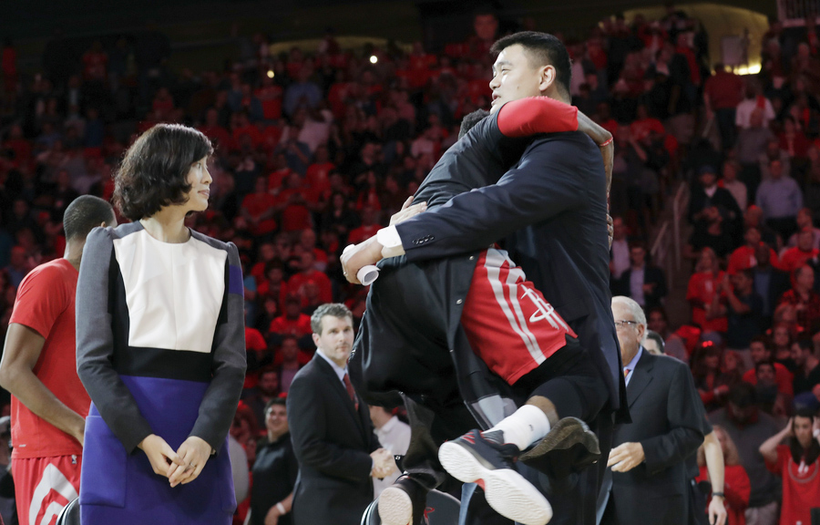 Houston Rockets retire Yao Ming's No. 11 jersey