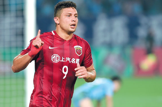 Elkeson excels as SIPG sinks Suning