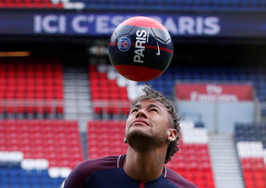 Not yet a great club, PSG signs big coup with Neymar