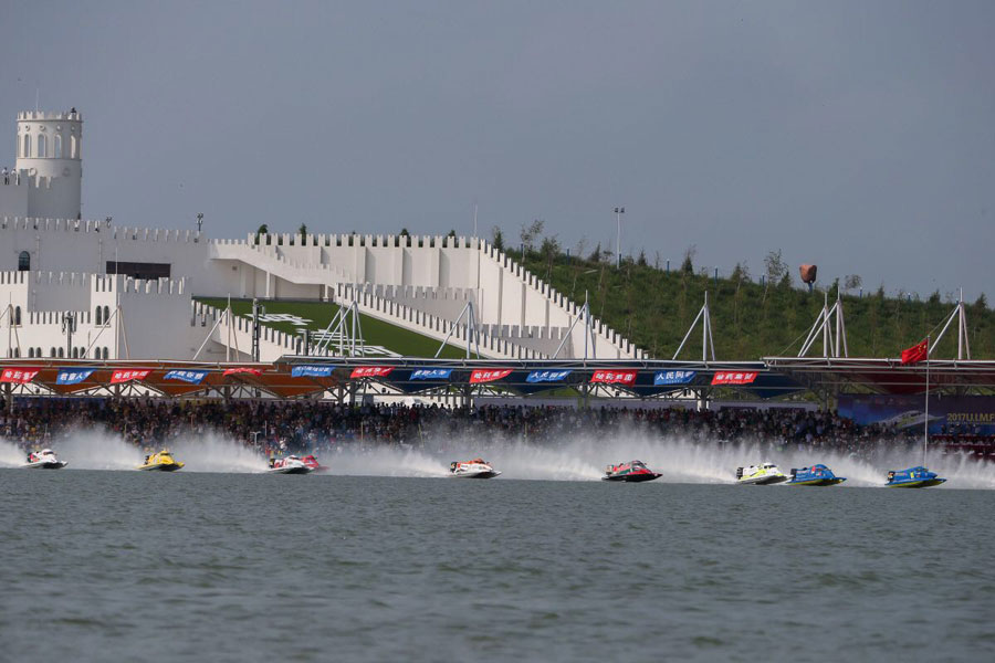 F1 H2O World Championship held in Harbin