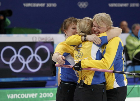 Canadian, Swedish women set up curling final