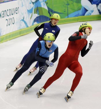 China sweeps women's short track titles in Vancouver