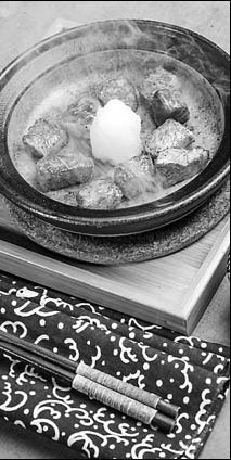 Teppanyaki means preparation is fun, too