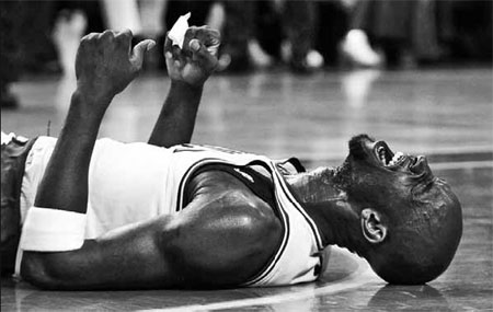Garnett helps Boston make a series of it