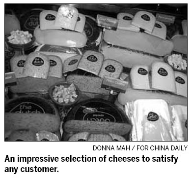 Say cheese, in Chinese or Dutch, please