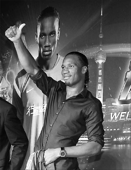 Hero's Welcome for Drogba