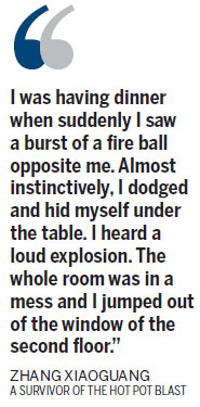 Two accidents kill 32 people