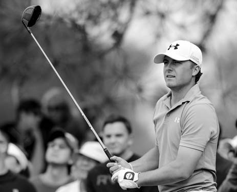 Tiger off pace and off mark at Torrey Pines