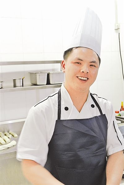 走近托举“神十”飞天的平凡岗位