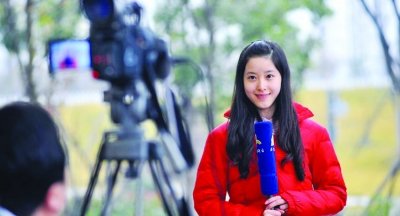 “奶茶妹妹”海量生活照