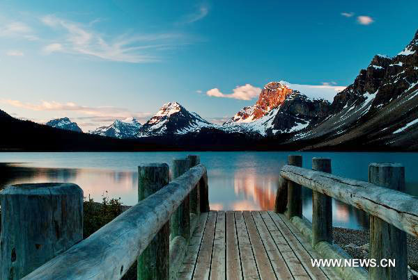 Picturesque scenery of Canadian Rockies