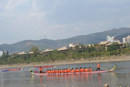 Boat races usher in Dai New Year