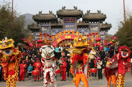 Chinese-style carnival! Guides for Snake Year temple fairs in Beijing