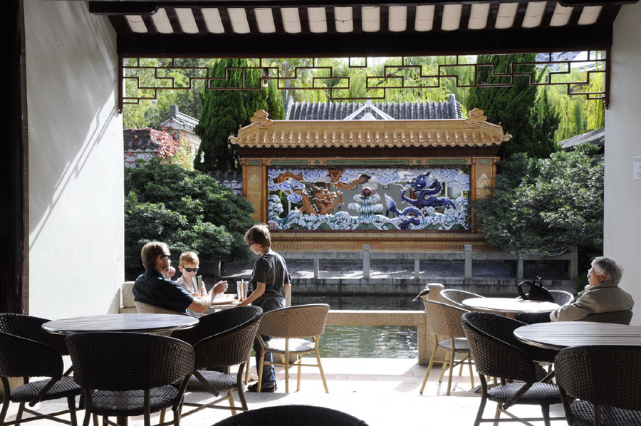 Chinese garden offers green paradise in Sydney