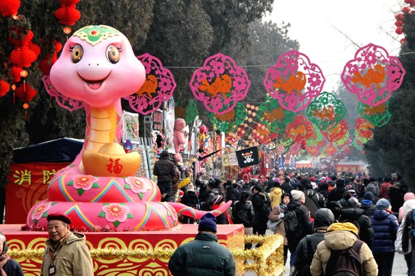 A guide for Horse Year temple fairs in Beijing