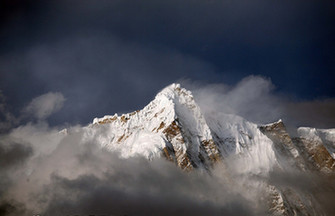 Tibetan county builds eco-tourism