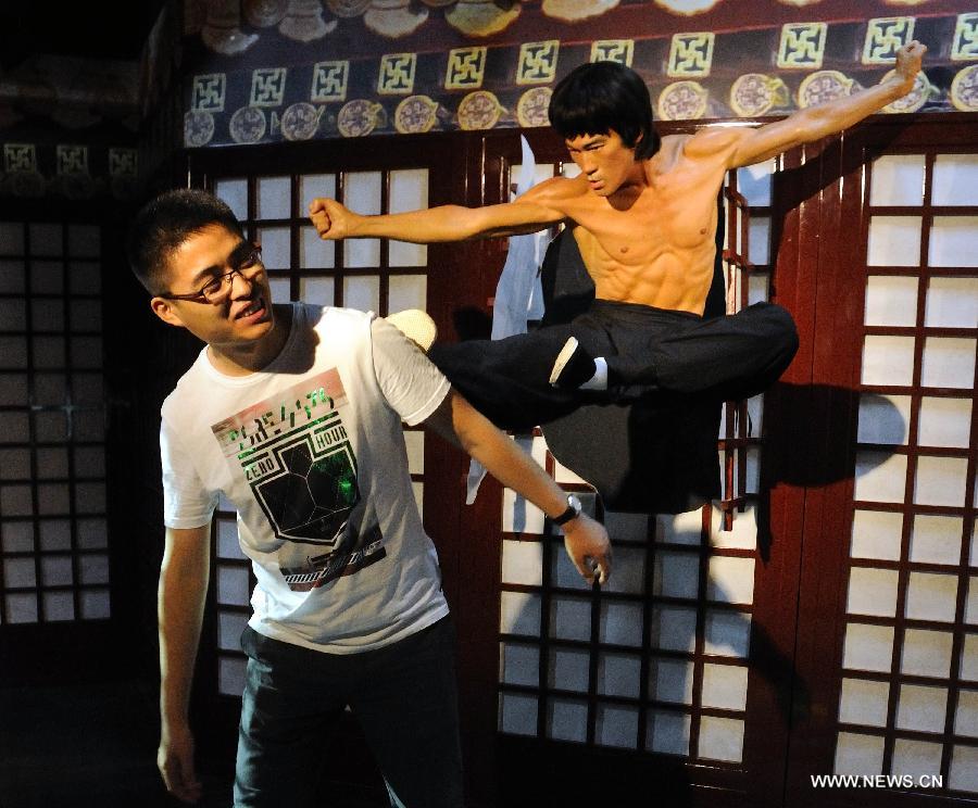 Madame Tussauds Wax Museum in Beijing attracts visitors