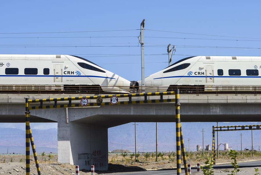 Trial run for 1st high-speed railway in Xinjiang