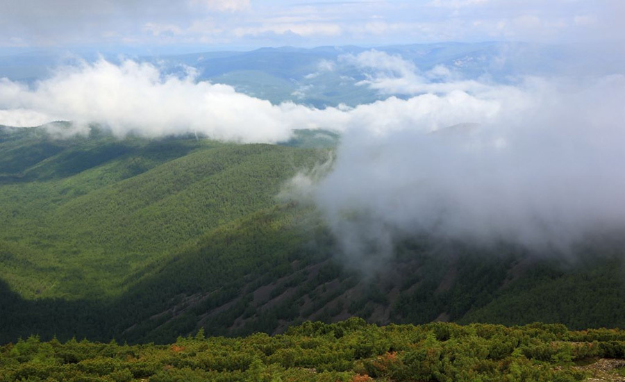 Morning fog of Greater Mountains