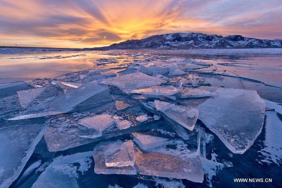 Stunning scenery of the icy Sayram Lake