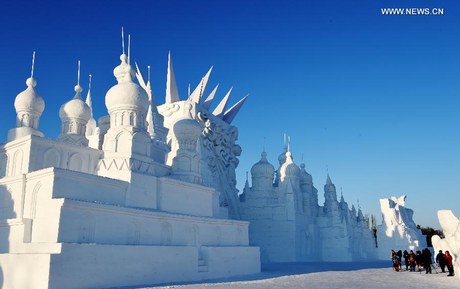 Tourists visit 27th Int'l Snow Sculpture Art Expo