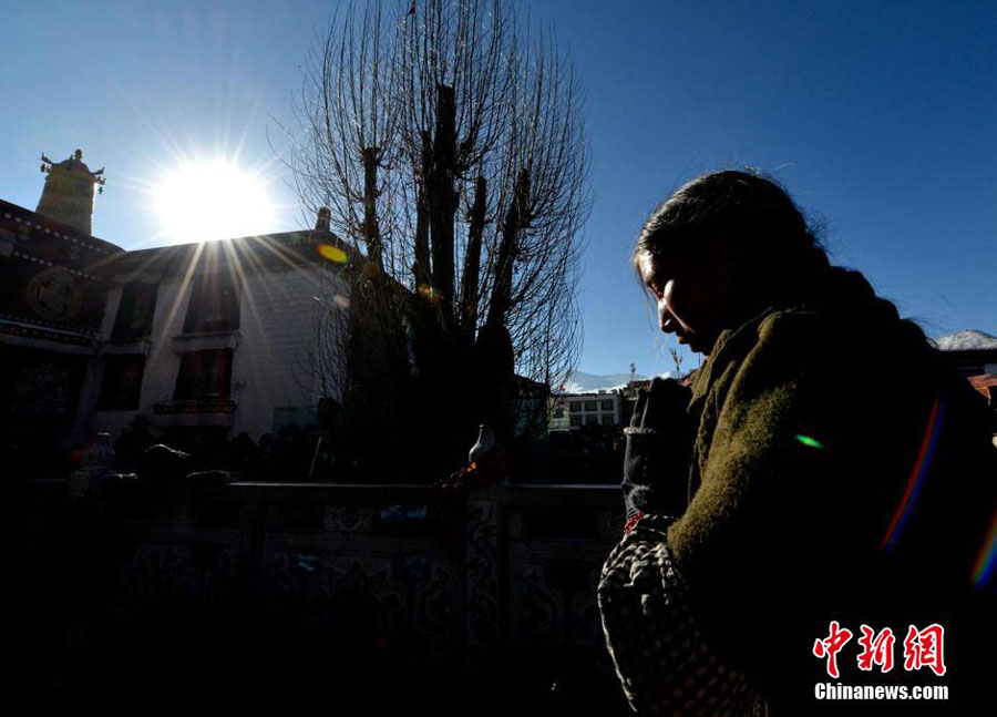 Worship season in Lhasa