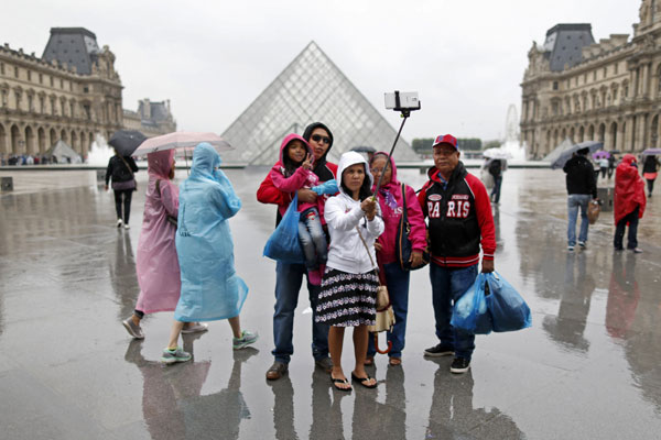 Chinese museums say ‘no’ to selfie sticks