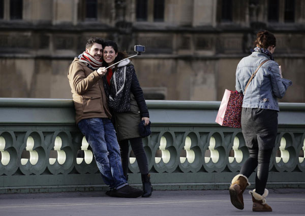 Palace Museum tells visitors to put selfie sticks away