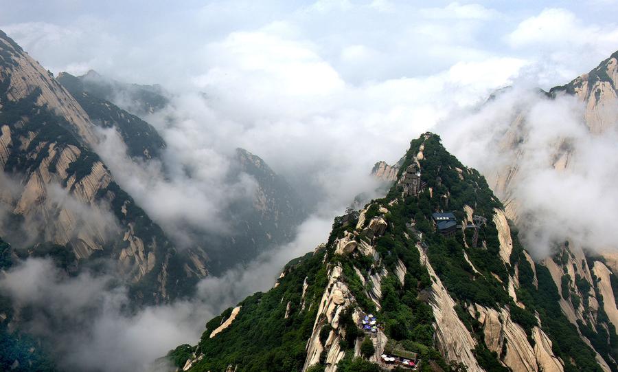 Breathtaking scenery of Mount Hua