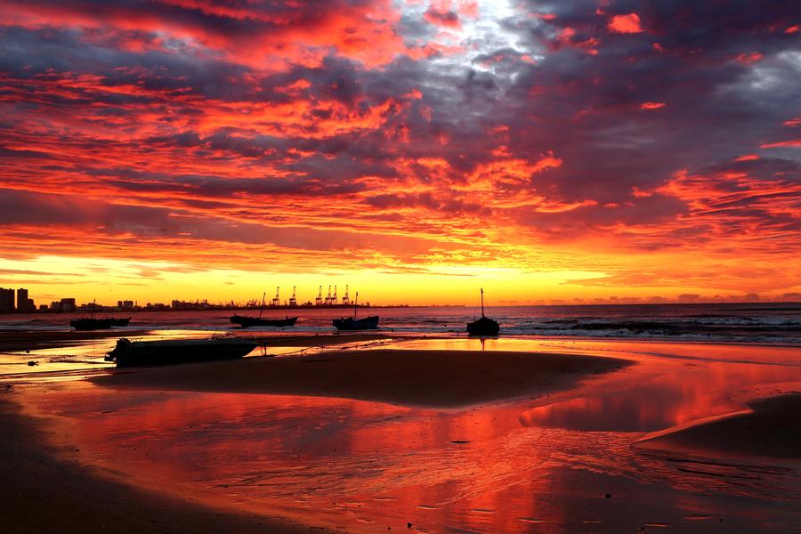 A fresh look of the beach in Qinhuangdao