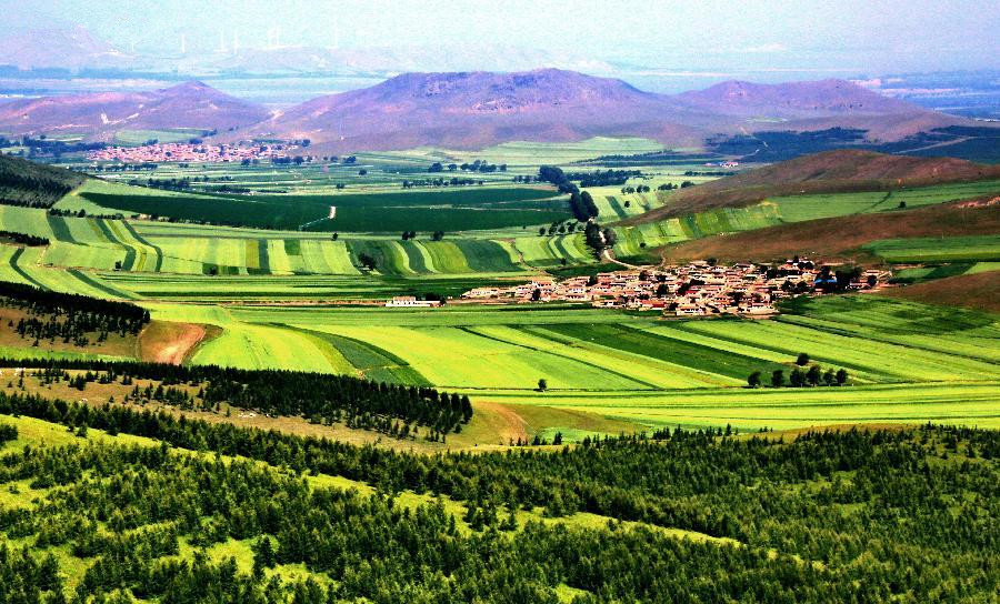 Scenery of fields in Hebei's Zhangjiakou