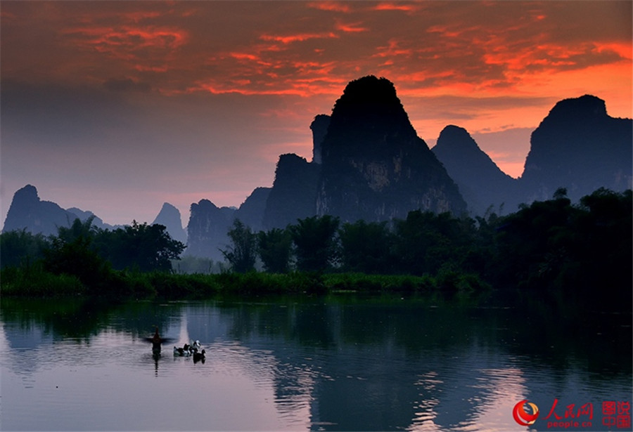 Fairyland-like Ming Shi Garden in Guangxi