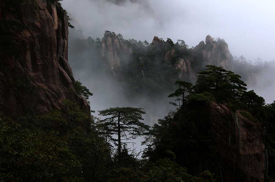 Autumn scenery of Mount Huangshan