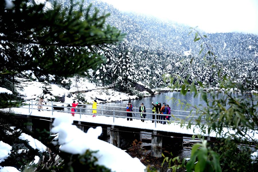 Snow scenery at Luoji Mountain in SW China